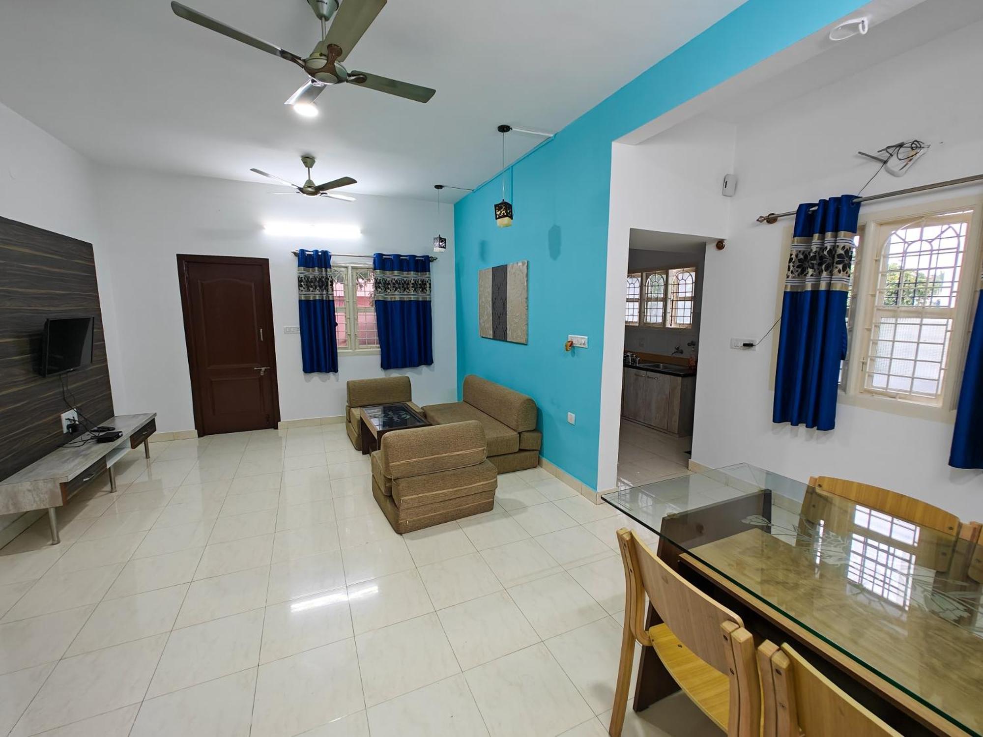 Sampada Homestay Bangalore Bagian luar foto
