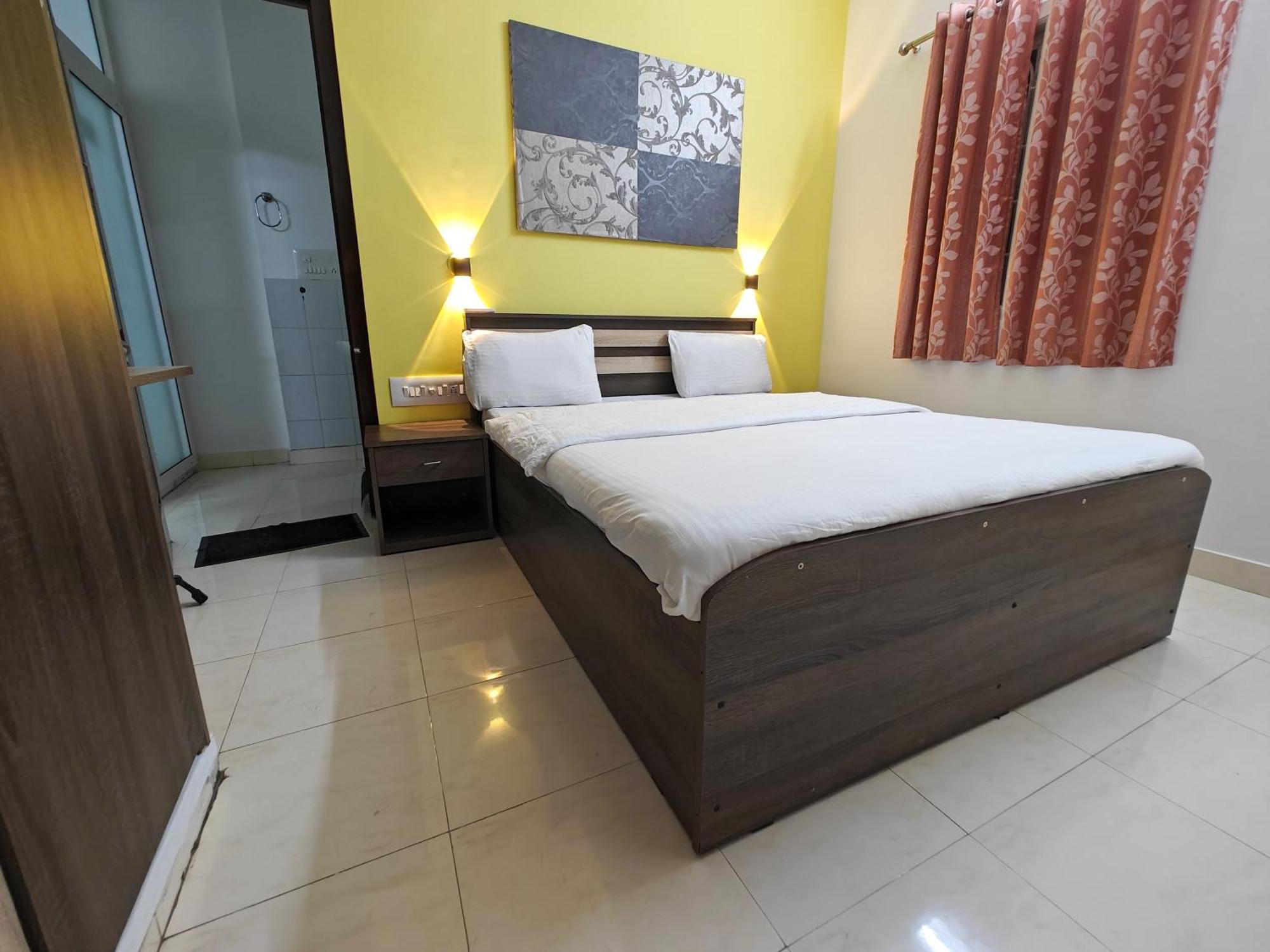 Sampada Homestay Bangalore Bagian luar foto