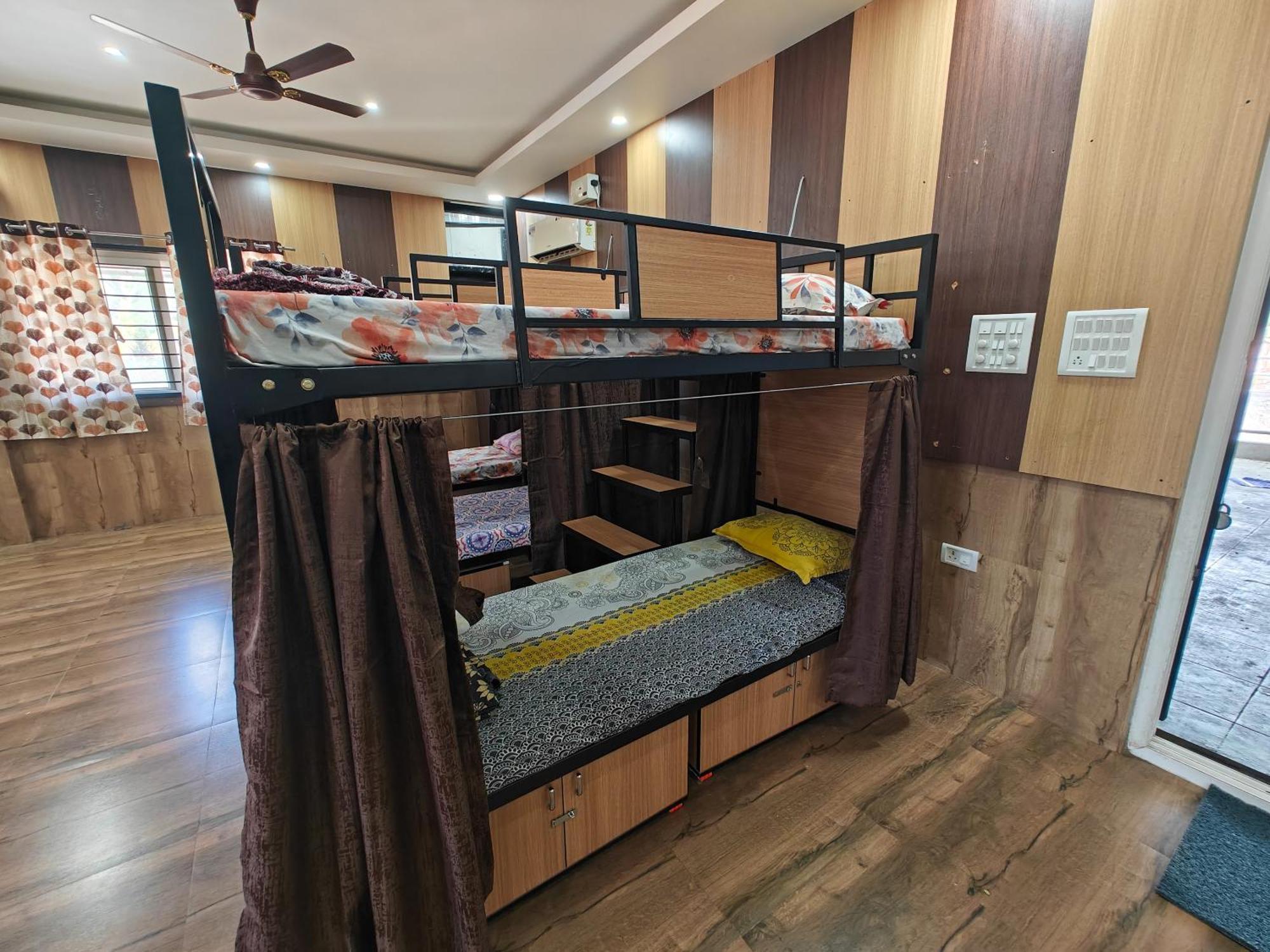Sampada Homestay Bangalore Bagian luar foto