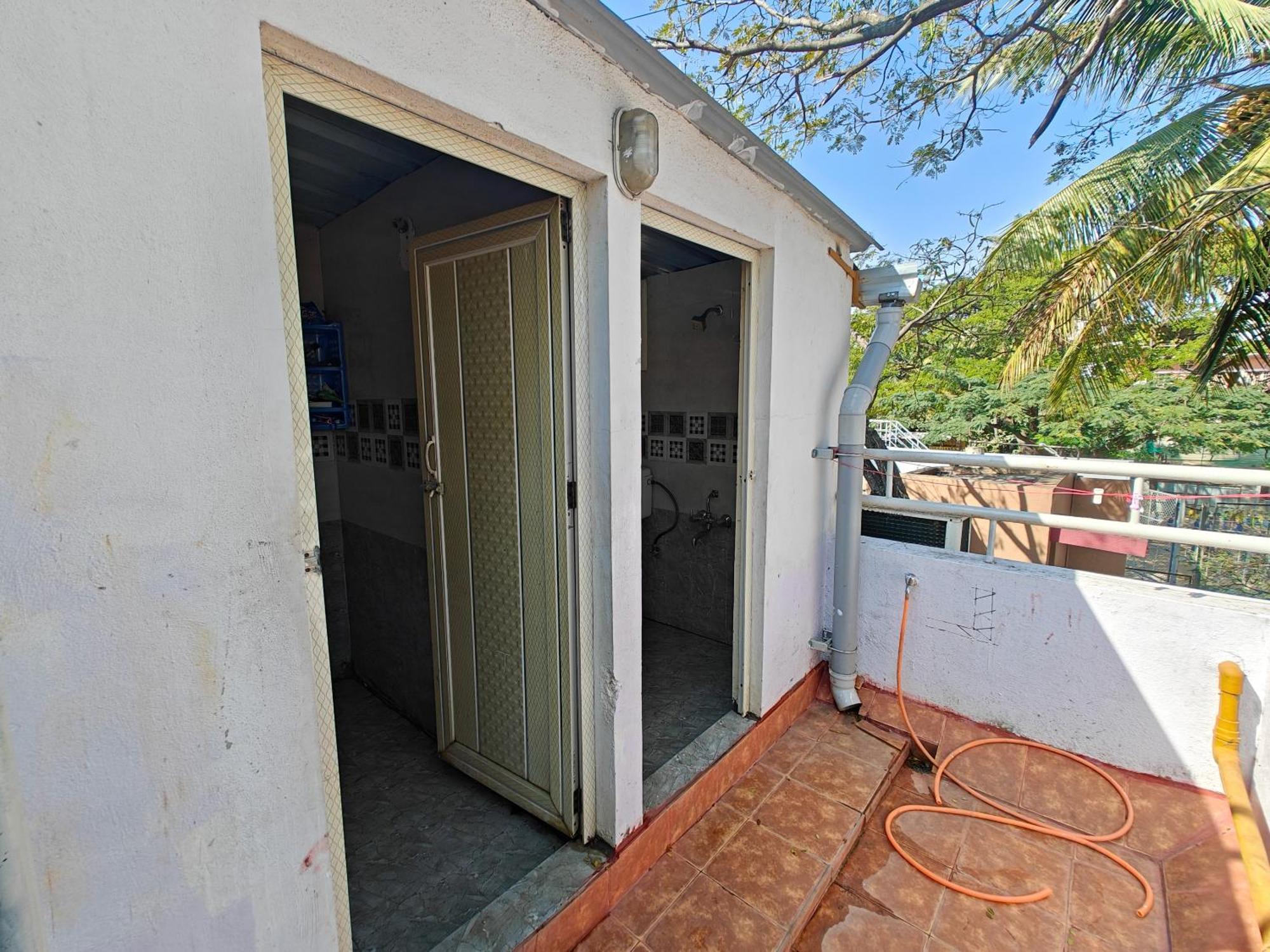 Sampada Homestay Bangalore Bagian luar foto