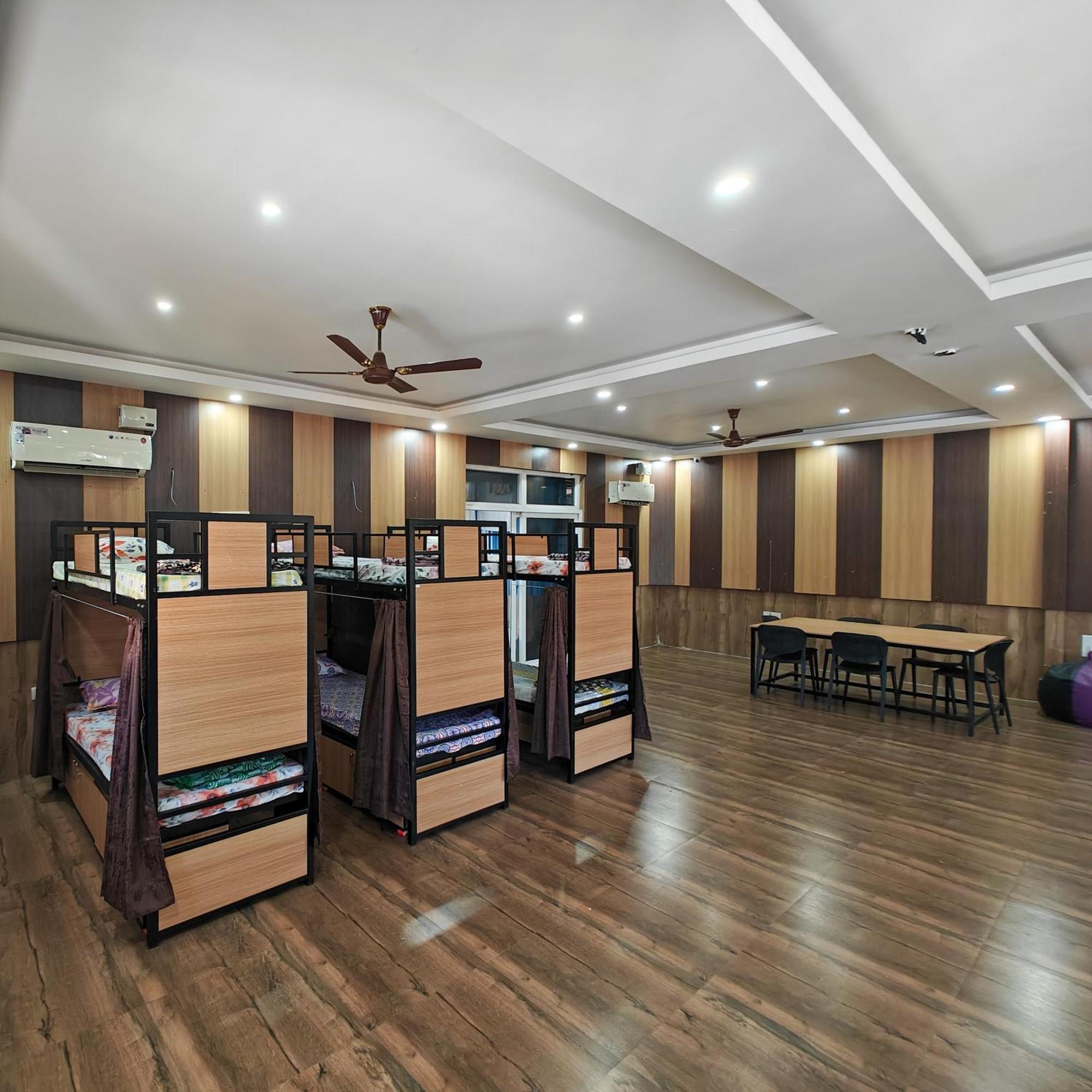 Sampada Homestay Bangalore Bagian luar foto