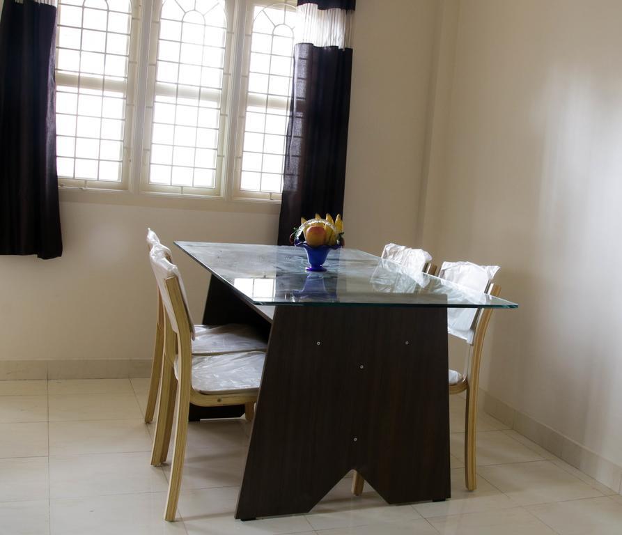Sampada Homestay Bangalore Bagian luar foto