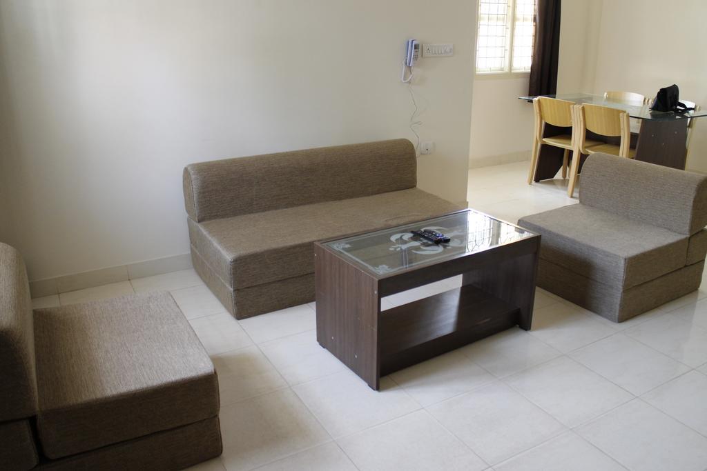 Sampada Homestay Bangalore Bagian luar foto